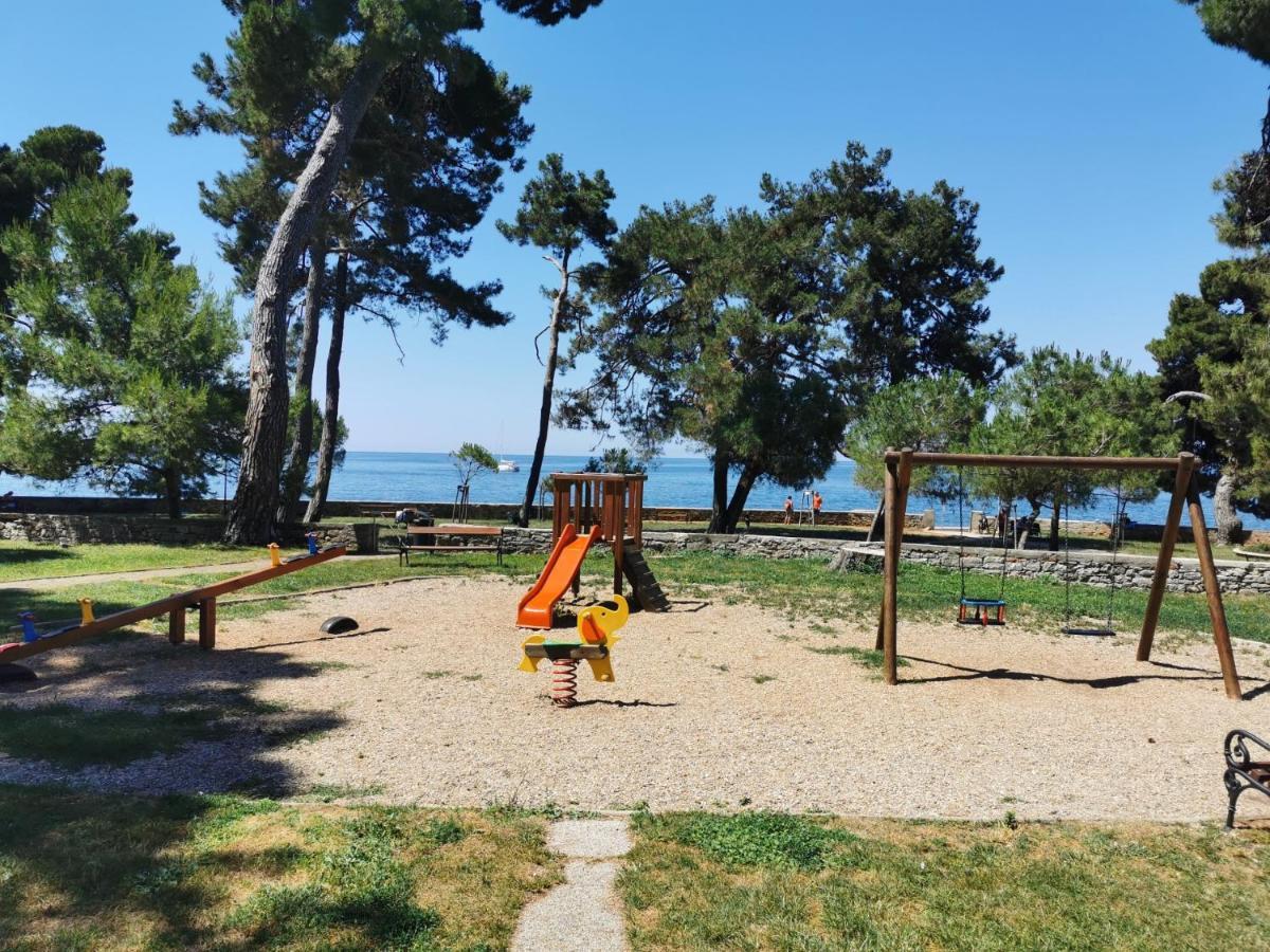 Novigrad Istria Lora Deluxe Superior 5 Star Apartment, Your Piece Of Heaven By The Sea & Park With Sea & Park View מראה חיצוני תמונה