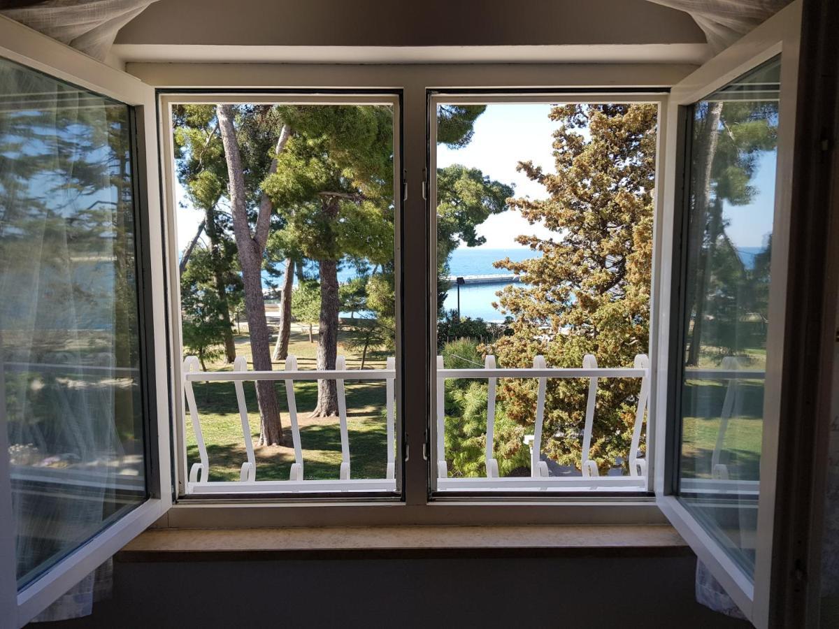 Novigrad Istria Lora Deluxe Superior 5 Star Apartment, Your Piece Of Heaven By The Sea & Park With Sea & Park View מראה חיצוני תמונה