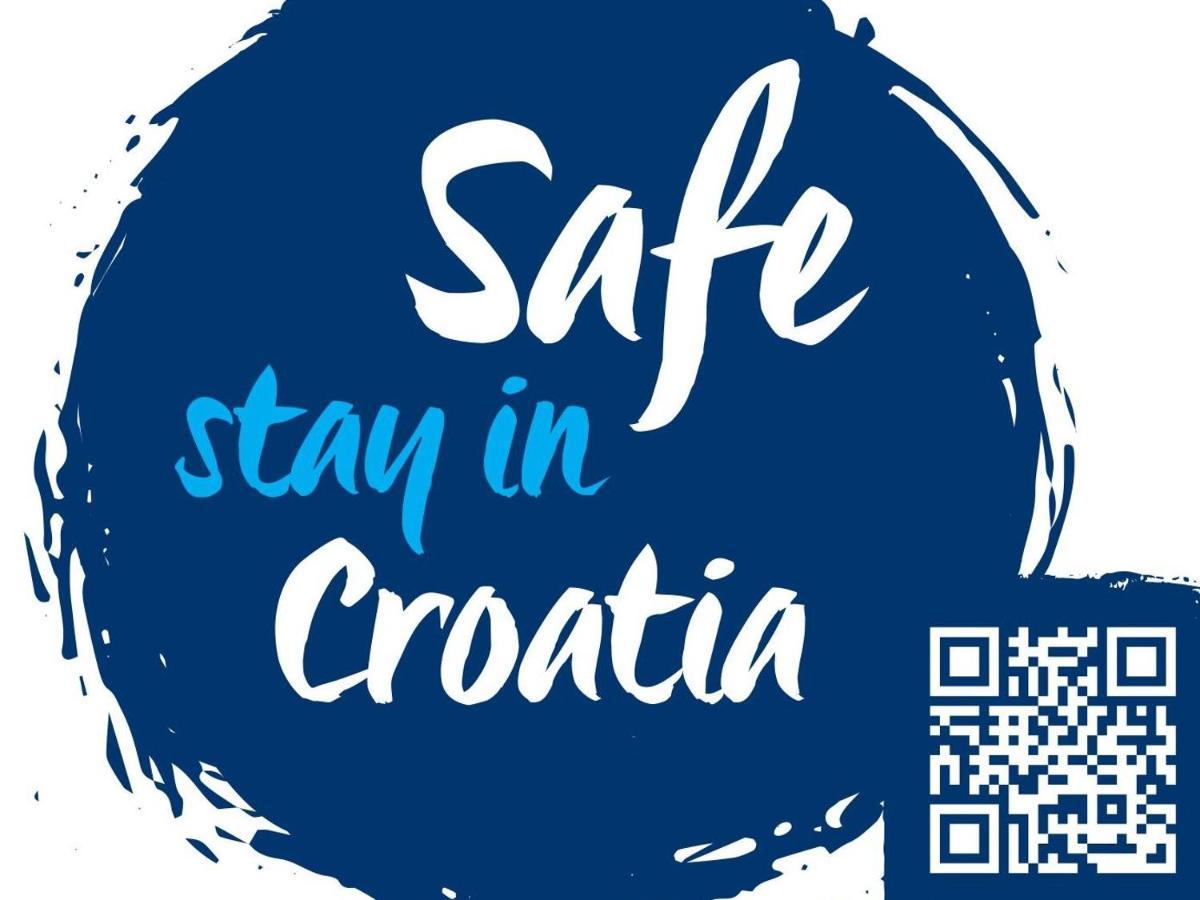 Novigrad Istria Lora Deluxe Superior 5 Star Apartment, Your Piece Of Heaven By The Sea & Park With Sea & Park View מראה חיצוני תמונה