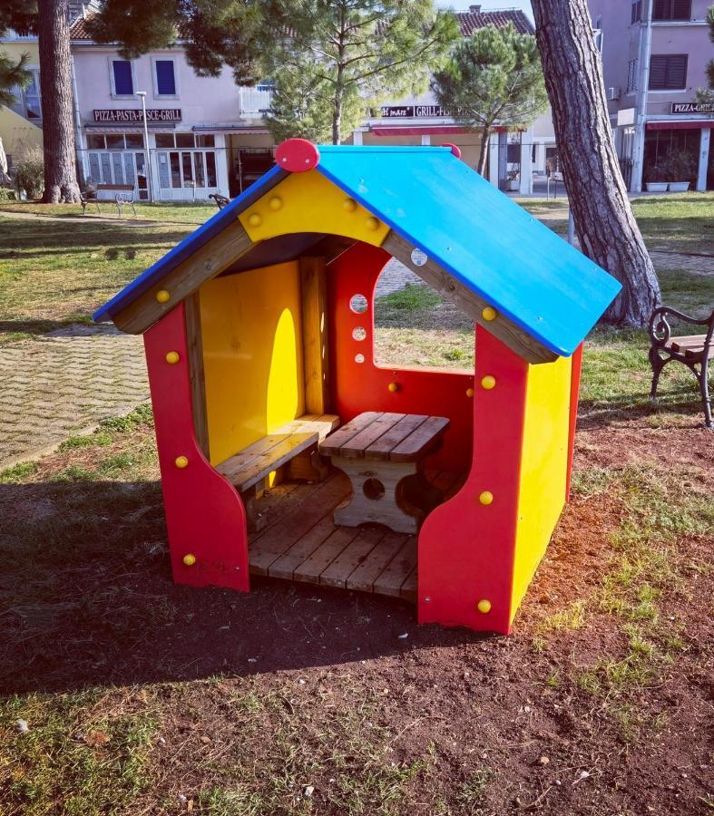 Novigrad Istria Lora Deluxe Superior 5 Star Apartment, Your Piece Of Heaven By The Sea & Park With Sea & Park View מראה חיצוני תמונה