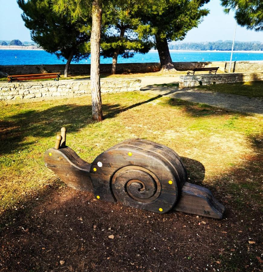 Novigrad Istria Lora Deluxe Superior 5 Star Apartment, Your Piece Of Heaven By The Sea & Park With Sea & Park View מראה חיצוני תמונה