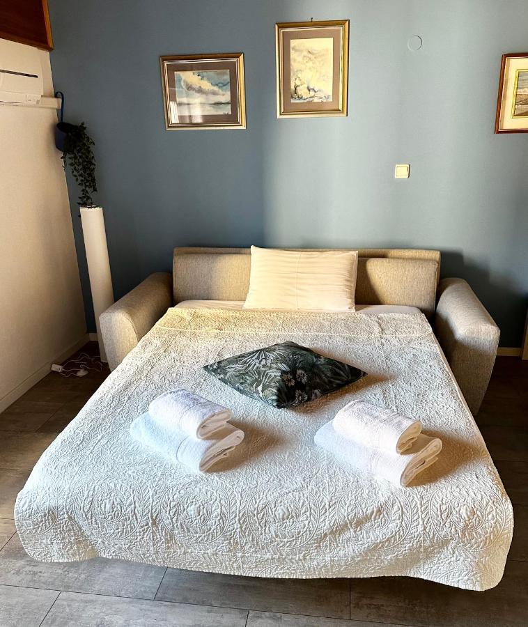 Novigrad Istria Lora Deluxe Superior 5 Star Apartment, Your Piece Of Heaven By The Sea & Park With Sea & Park View מראה חיצוני תמונה